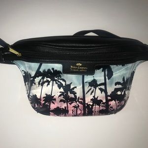 JUICY COUTURE CLEAR FANNY PACK